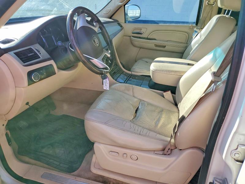 Photo 7 from auction – 2007 CADILLAC ESCALADE L with VIN 1GYFK63867R413582