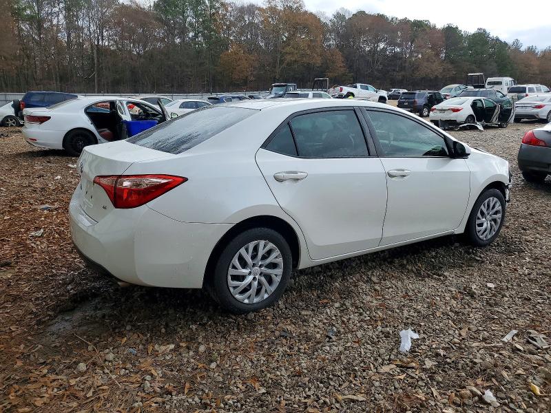 Photo 3 from auction – 2017 TOYOTA COROLLA L with VIN 5YFBURHEXHP648013