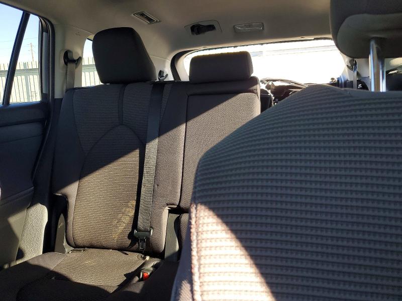Photo 10 from auction – 2022 TOYOTA HIGHLANDER with VIN 5TDZARAH3NS014640