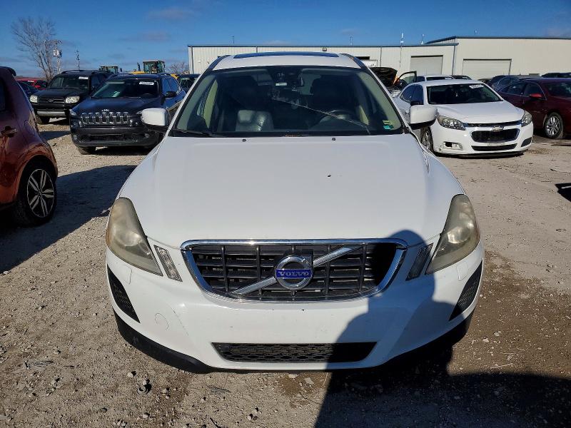 Photo 5 from auction – 2012 VOLVO XC60 3.2 with VIN YV4952DZ9C2258083