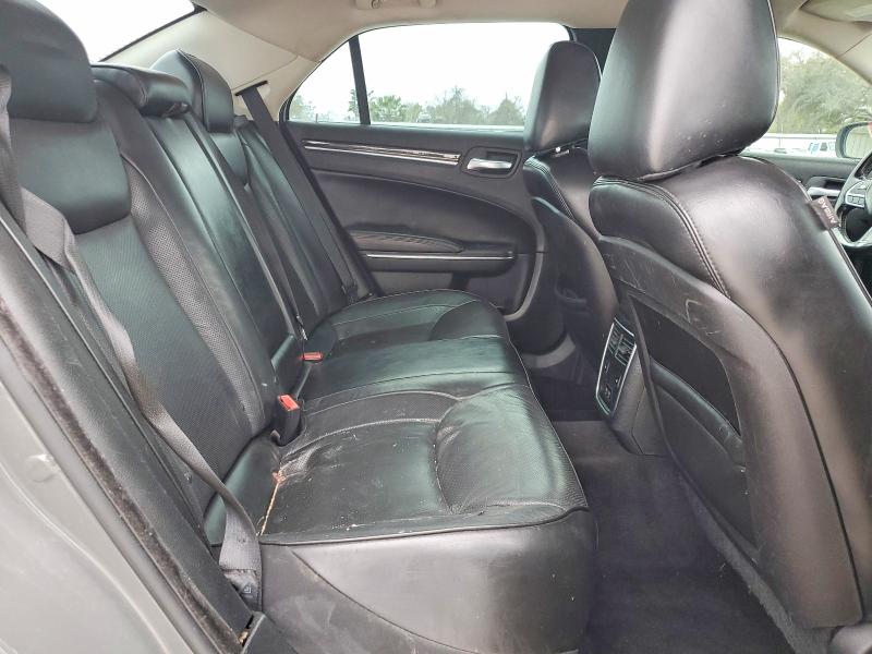 Photo 10 from auction – 2018 CHRYSLER 300 LIMITE with VIN 2C3CCAEG4JH222882