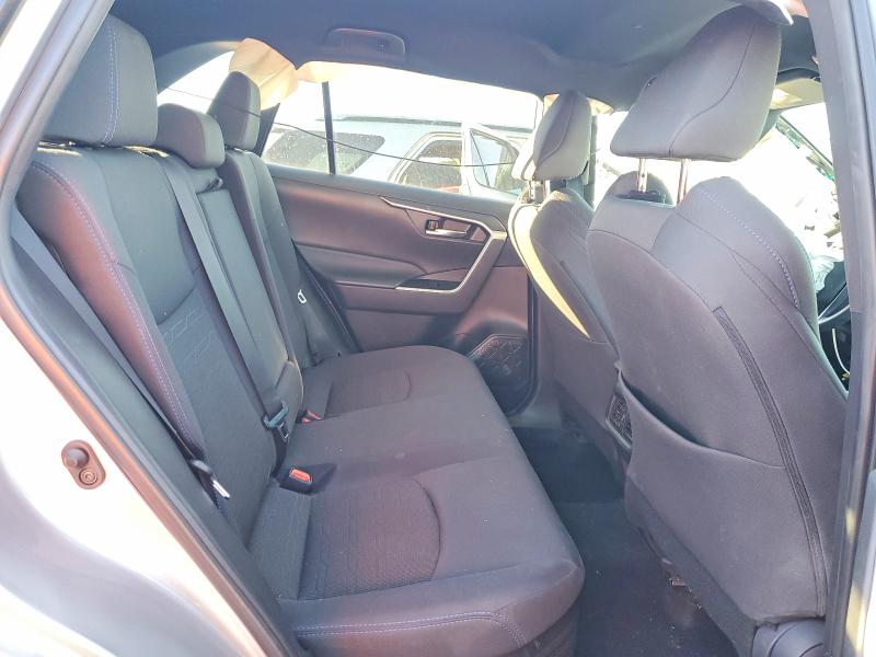 Photo 11 from auction – 2022 TOYOTA RAV4 SE with VIN 2T3T6RFV6NW036281