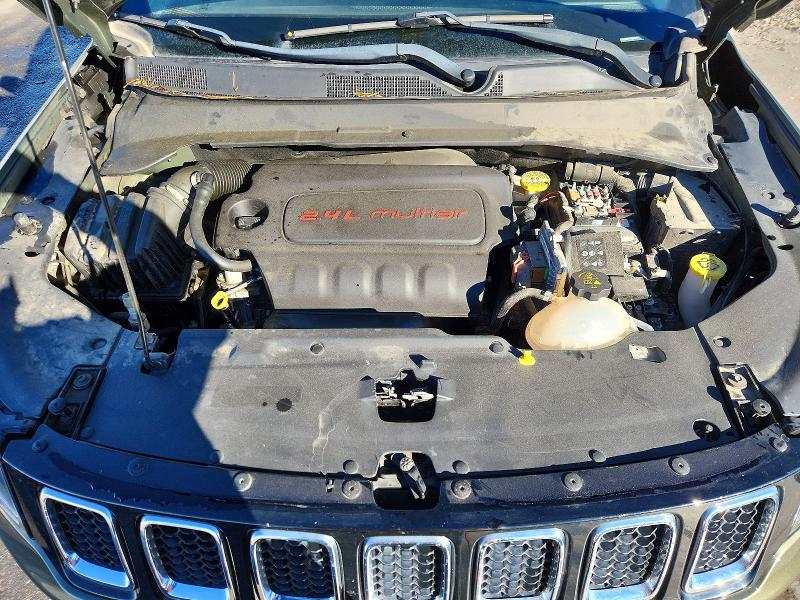 Photo 12 from auction – 2018 JEEP COMPASS with VIN 3C4NJDCB9JT264846