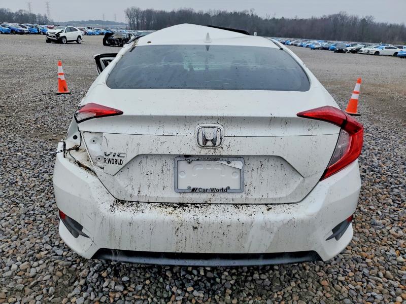 Photo 6 from auction – 2018 HONDA CIVIC with VIN 19XFC2F7XJE019407