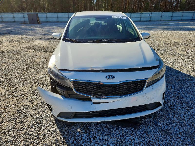 Photo 5 from auction – 2017 KIA FORTE LX with VIN 3KPFL4A76HE103236