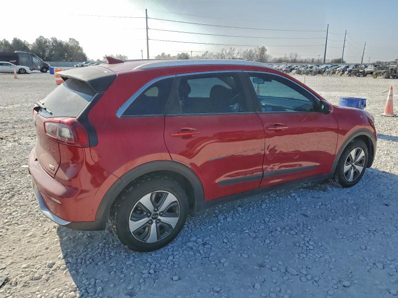 Фото 3 с аукциона – 2017 KIA NIRO FE с VIN KNDCB3LC5H5102312
