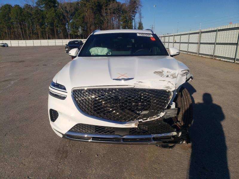 Photo 5 from auction – 2025 GENESIS GV70 with VIN 5NMMADTB6SH022963