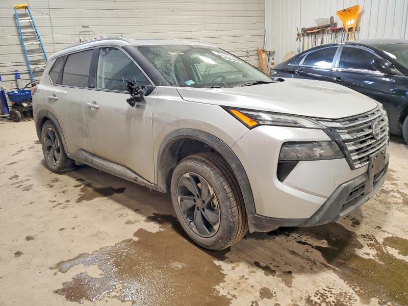 Photo 4 from auction – 2024 NISSAN ROGUE SV with VIN 5N1BT3BB6RC671017