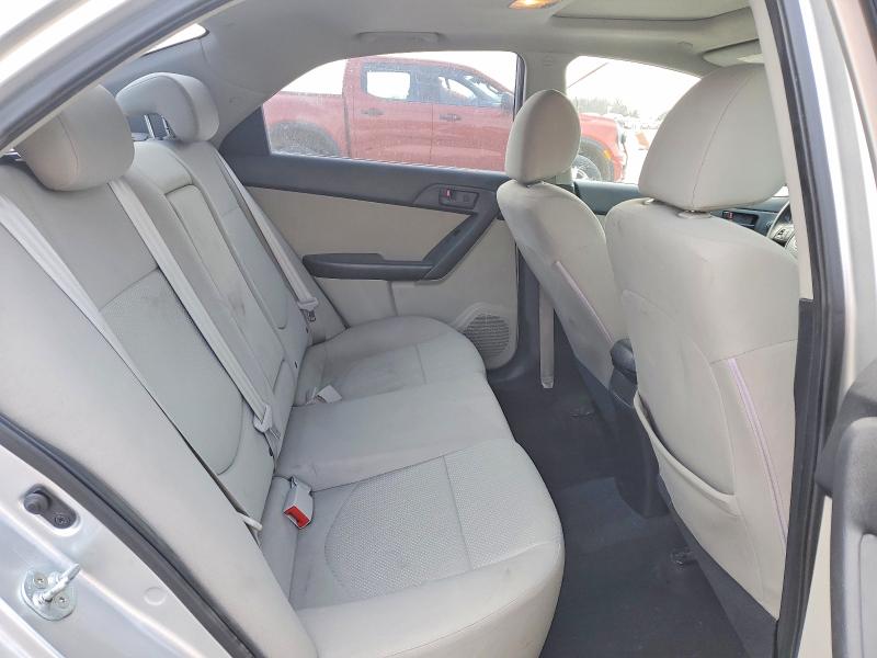 Photo 10 from auction – 2010 KIA FORTE with VIN KNAFU4A22A5280401