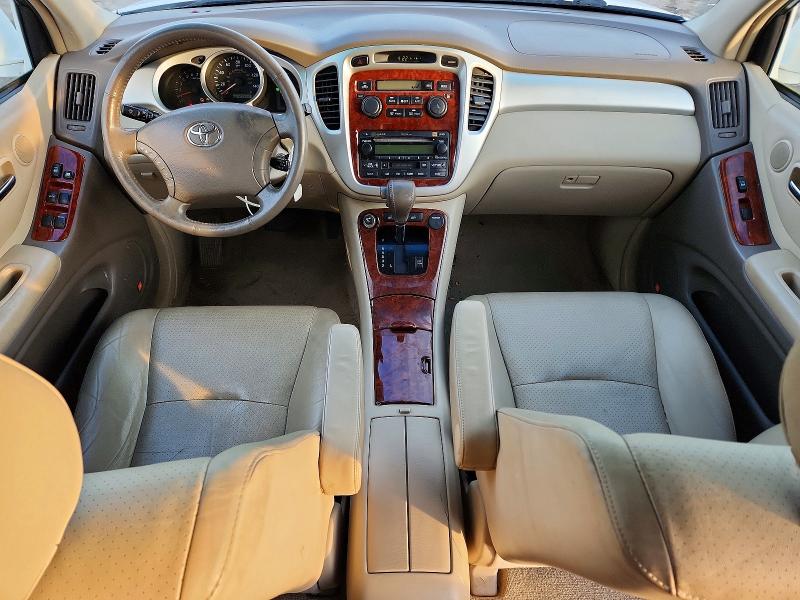 Foto 8 de la subasta – 2005 TOYOTA HIGHLANDER con VIN JTEEP21AX50077692