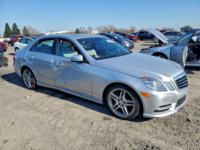 Photo 4 from auction – 2013 MERCEDES-BENZ E 350 with VIN WDDHF5KB9DA701946