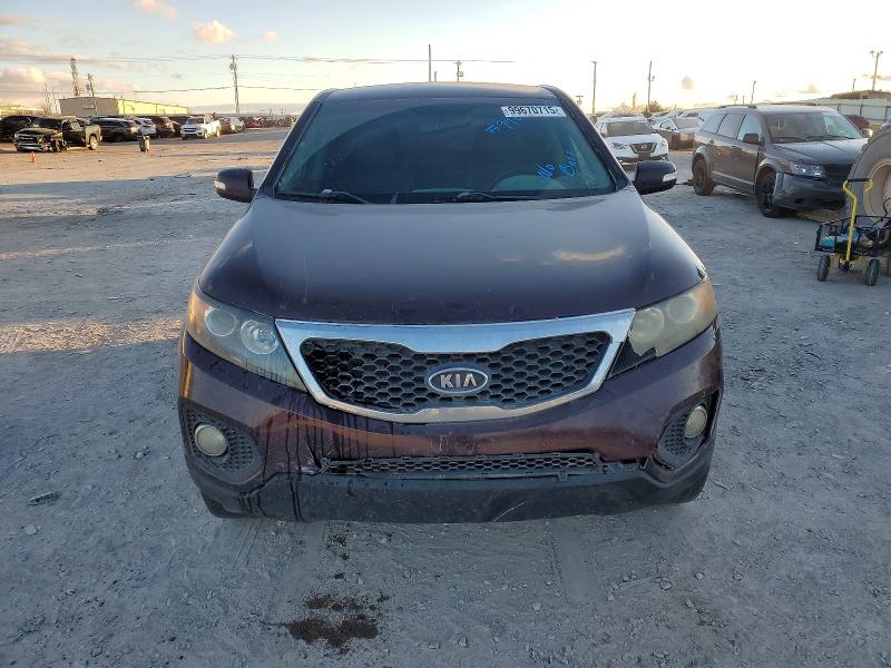 Photo 5 from auction – 2011 KIA SORENTO EX with VIN 5XYKUDA23BG026061