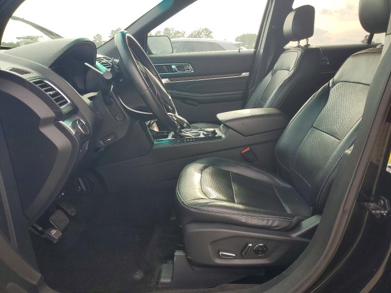 Photo 7 from auction – 2016 FORD EXPLORER L with VIN 1FM5K8FH0GGC80477