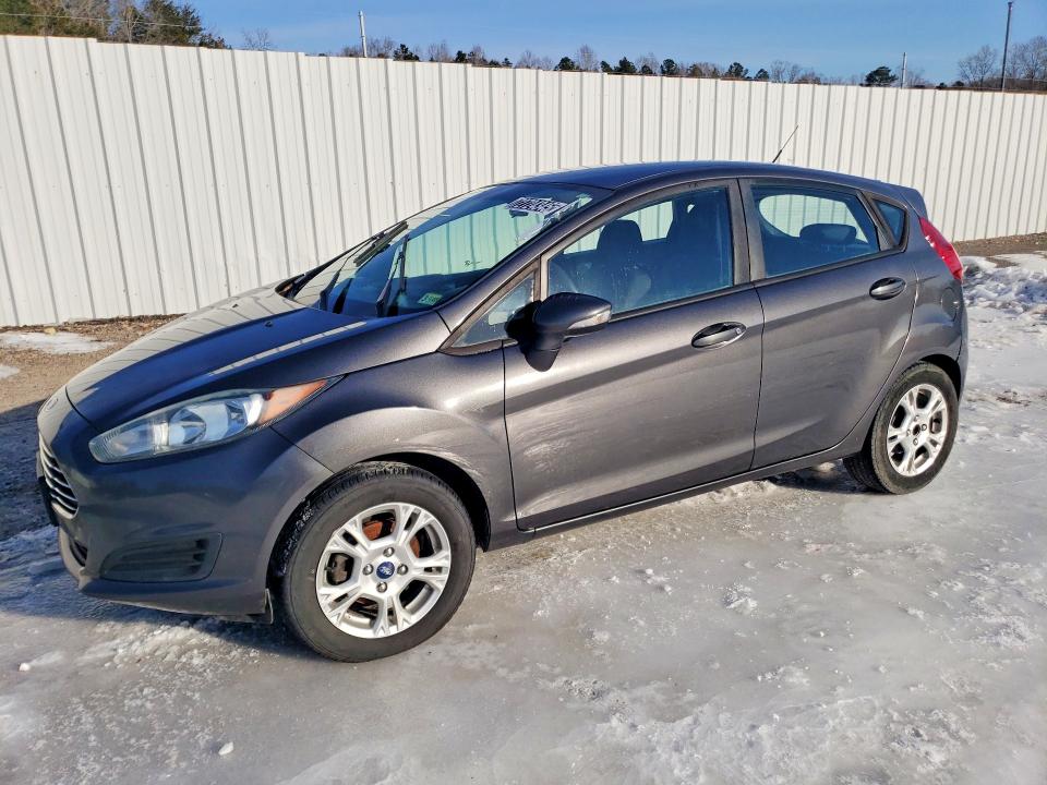 FORD FIESTA SE 2015 with VIN 3FADP4EJ9FM110370 - Photo from auction