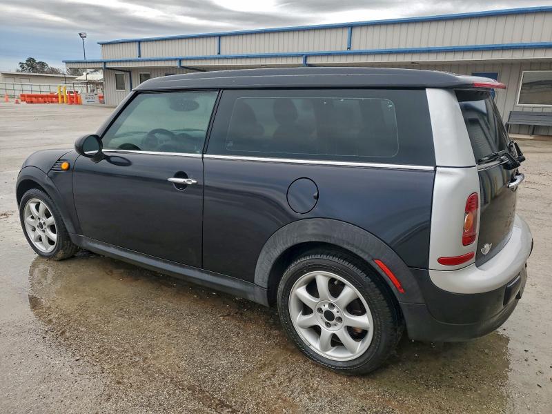 Photo 2 from auction – 2008 MINI COOPER CLU with VIN WMWML33508TP97200