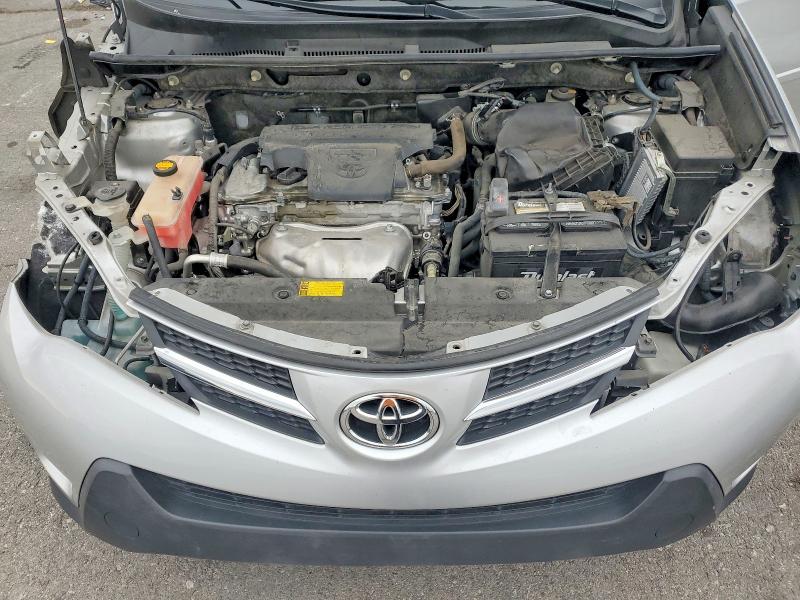 Photo 12 from auction – 2013 TOYOTA RAV4 LE with VIN JTMZFREV2DD020523