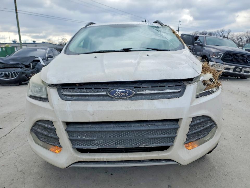 Photo 5 from auction – 2016 FORD ESCAPE with VIN 1FMCU9G90GUC54851
