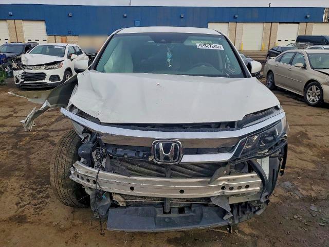 Zdjęcie 5 z aukcji – 2021 HONDA PILOT EX z VIN 5FNYF6H32MB027162