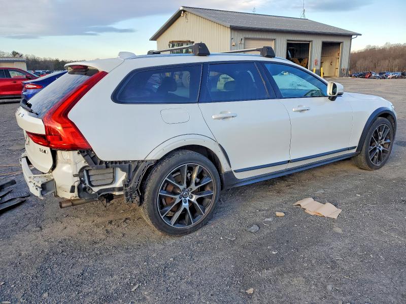 Photo 3 from auction – 2018 VOLVO V90 CROSS with VIN YV4A22NL8J1023418