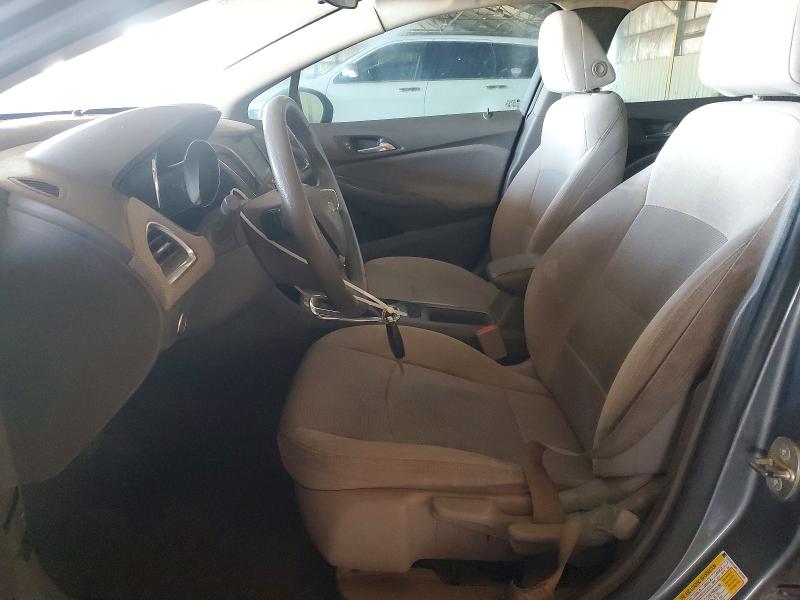 Photo 7 from auction – 2018 CHEVROLET CRUZE LT with VIN 1G1BE5SM8J7190896
