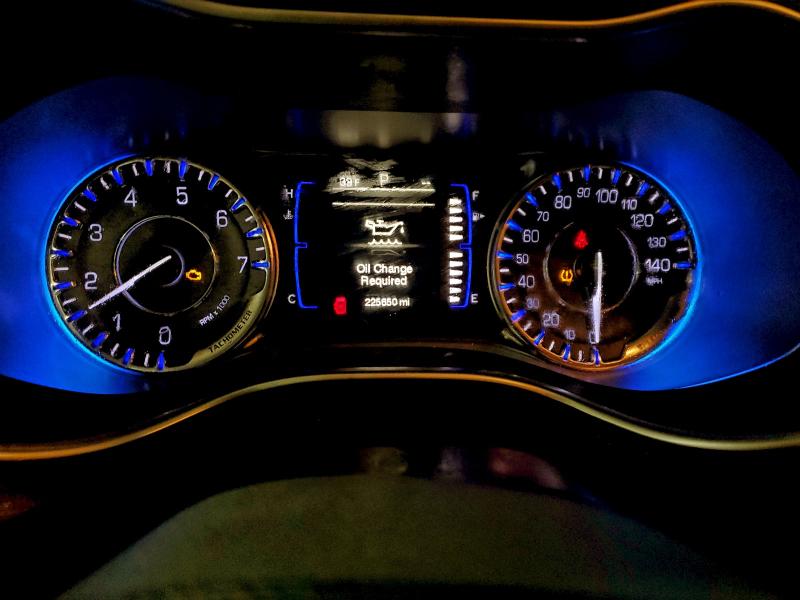 Photo 9 from auction – 2015 CHRYSLER 200 LIMITE with VIN 1C3CCCAB7FN672482