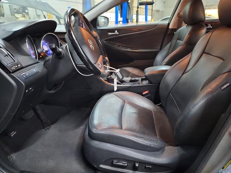 Снимка 7 от търг – 2011 HYUNDAI SONATA SE с VIN 5NPEC4AC0BH058046