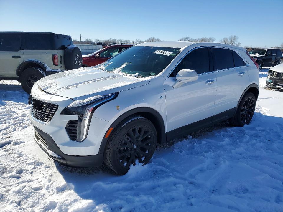 CADILLAC XT4 LUXURY 2022 with VIN 1GYFZBR42NF100598 - Photo from auction