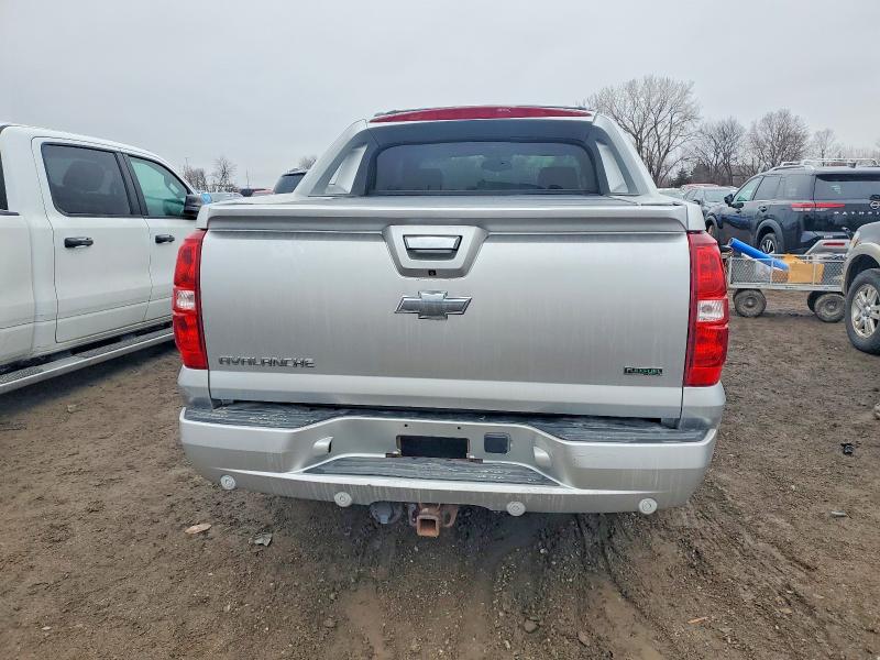Photo 6 from auction – 2011 CHEVROLET AVALANCHE with VIN 3GNTKGE38BG313452