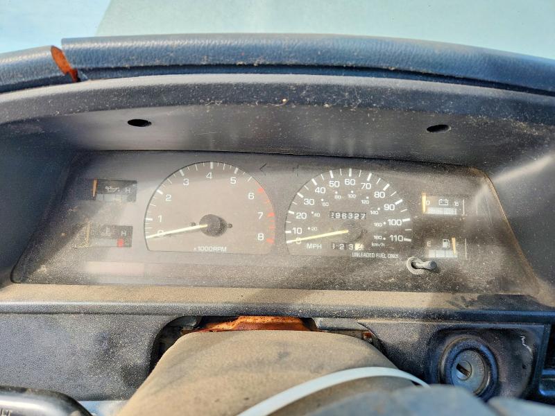 Photo 9 from auction – 1994 TOYOTA 4RUNNER with VIN JT3VN39W2R0141783
