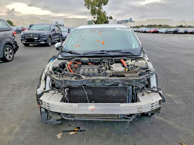 Photo 5 from auction – 2019 HONDA INSIGHT with VIN 19XZE4F53KE033202