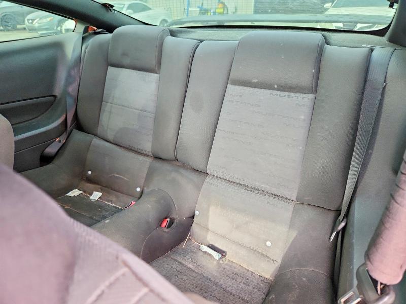 Photo 10 from auction – 2005 FORD MUSTANG with VIN 1ZVFT80N155137631