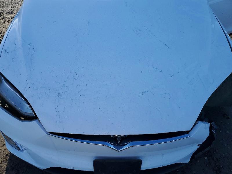Photo 12 from auction – 2016 TESLA MODEL X with VIN 5YJXCBE2XGF016939