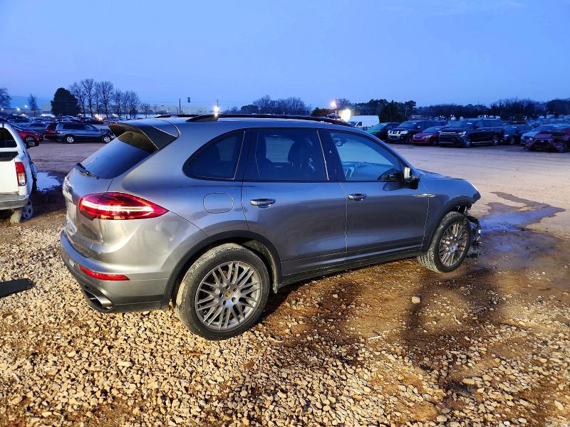 Photo 3 from auction – 2017 PORSCHE CAYENNE with VIN WP1AA2A25HKA89608