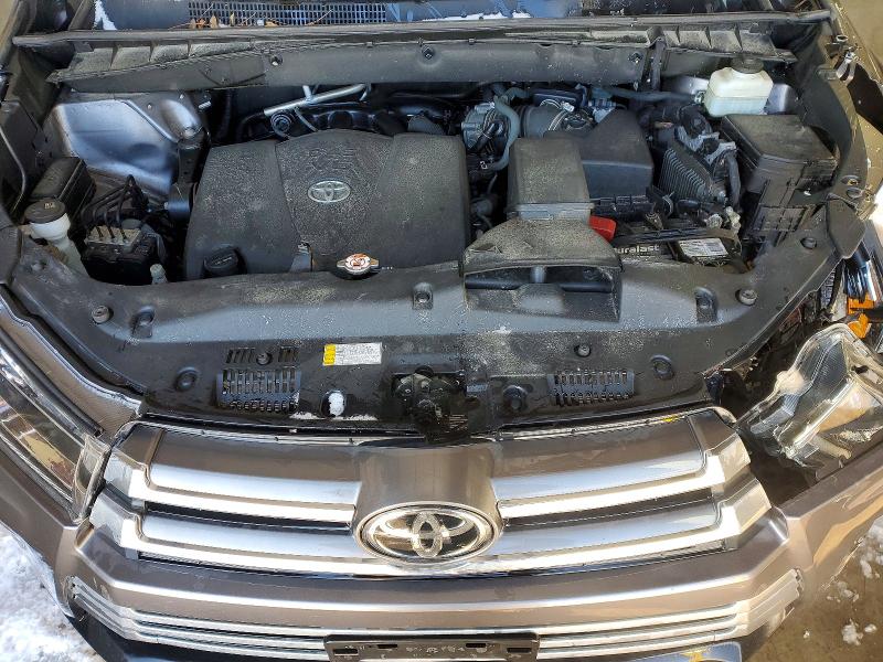 Photo 12 from auction – 2019 TOYOTA HIGHLANDER with VIN 5TDDZRFH3KS730137