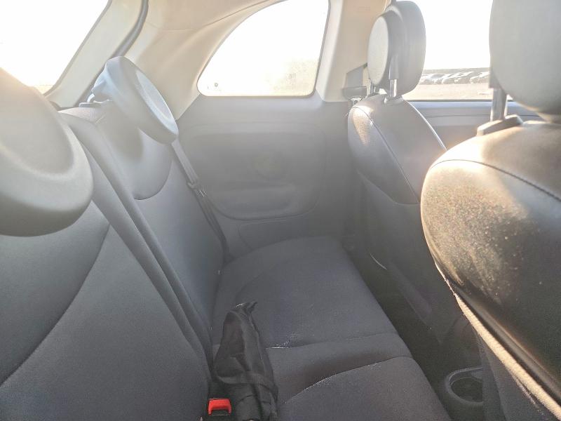 Photo 10 from auction – 2015 FIAT 500 with VIN 3C3CFFAR0FT561861