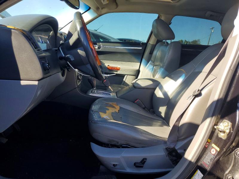 Photo 7 from auction – 2005 CHRYSLER 300C with VIN 2C3AA63H15H667740