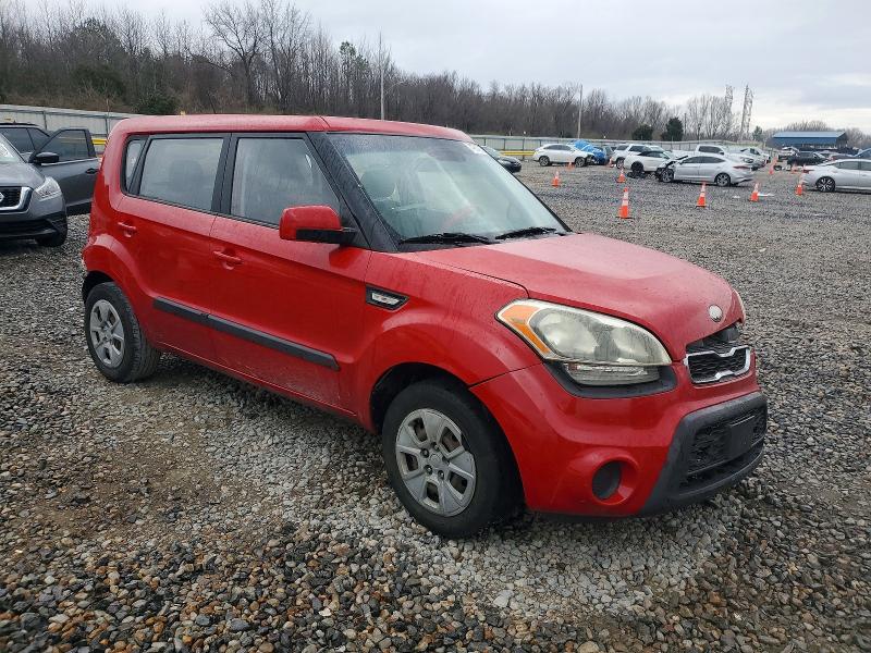 Photo 4 from auction – 2013 KIA SOUL with VIN KNDJT2A52D7547284