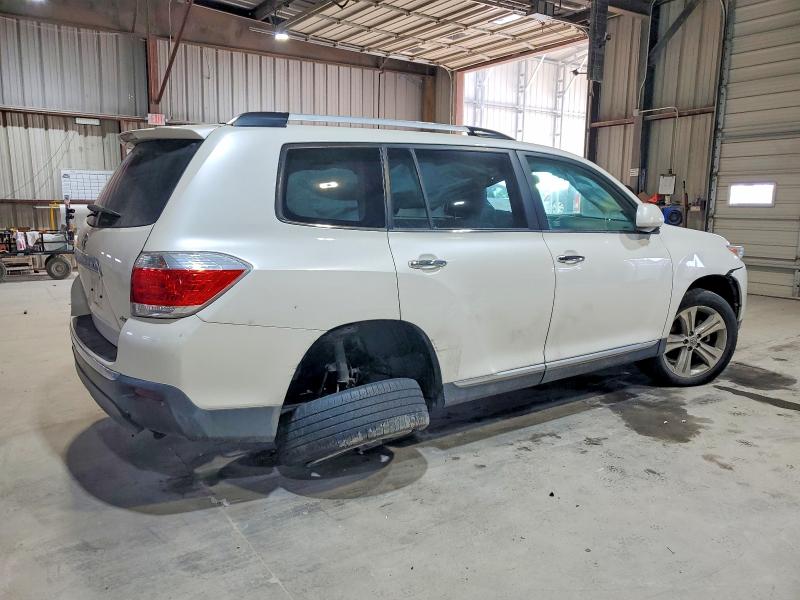 Photo 3 from auction – 2012 TOYOTA HIGHLANDER with VIN 5TDDK3EH9CS098149