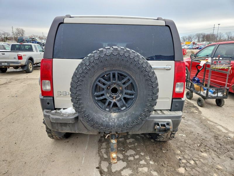 Photo 6 from auction – 2006 HUMMER H3 with VIN 5GTDN136068284192