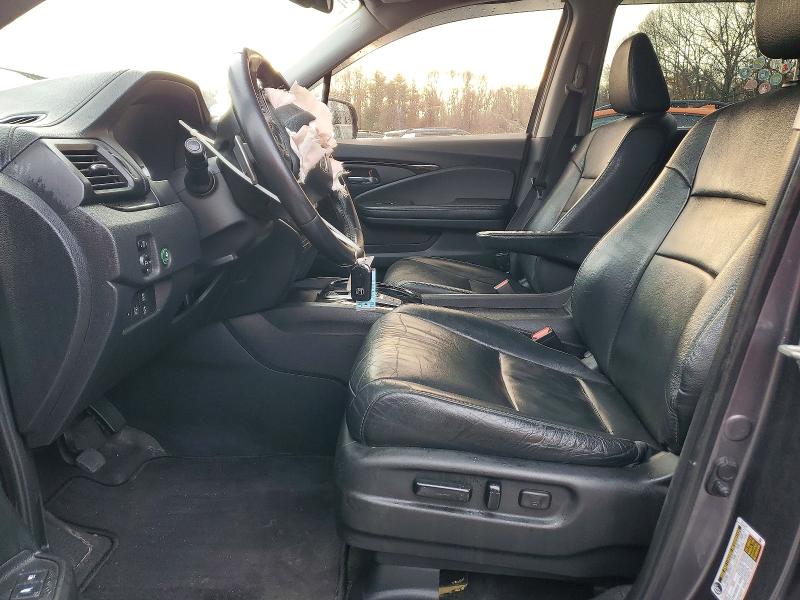 Photo 7 from auction – 2017 HONDA PILOT TOUR with VIN 5FNYF6H94HB059363