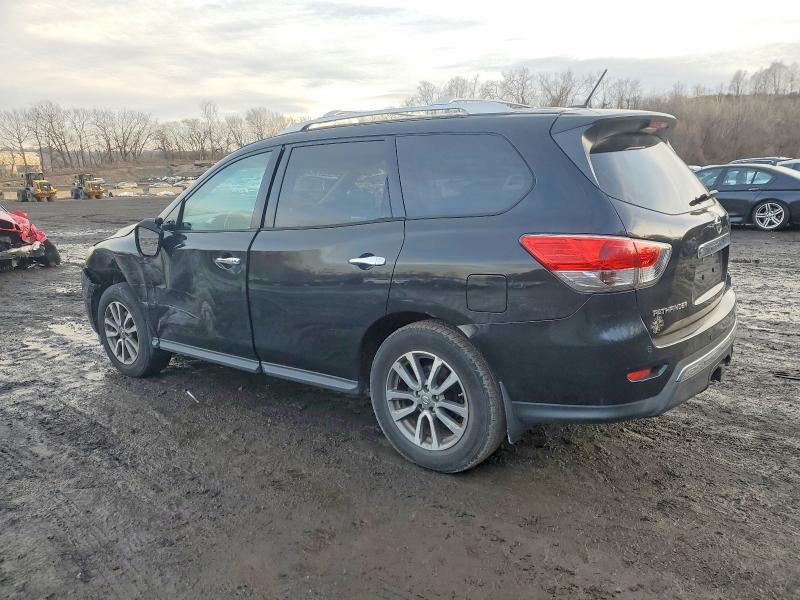 Photo 2 from auction – 2014 NISSAN PATHFINDER with VIN 5N1AR2MM1EC625575