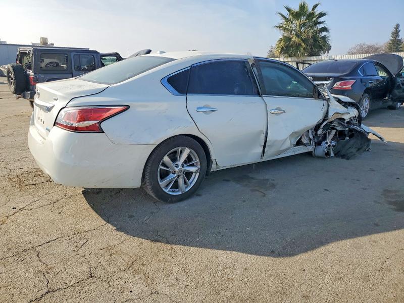 Photo 3 from auction – 2014 NISSAN ALTIMA with VIN 1N4AL3AP8EN257044