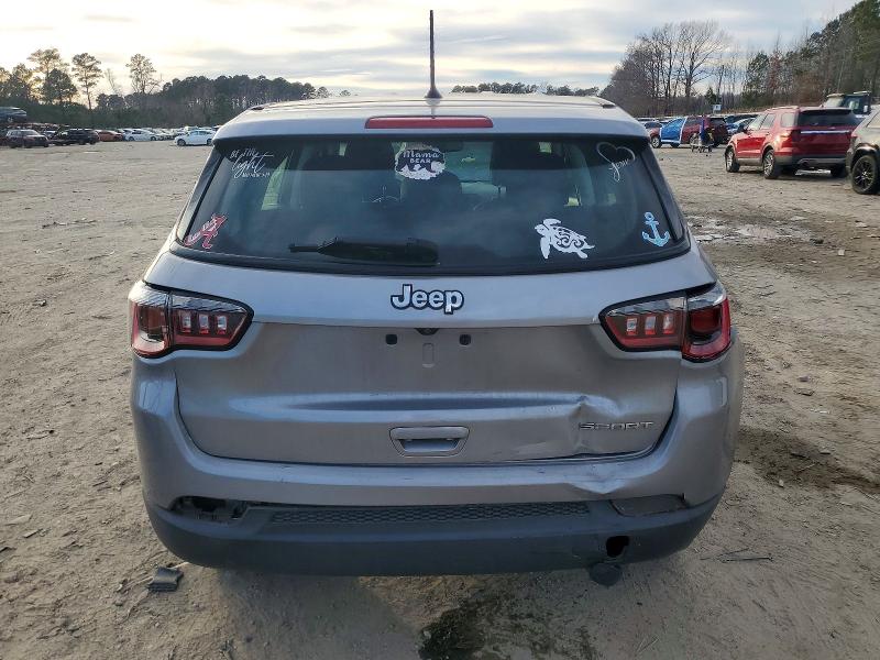 Photo 6 from auction – 2018 JEEP COMPASS with VIN 3C4NJCAB6JT254823