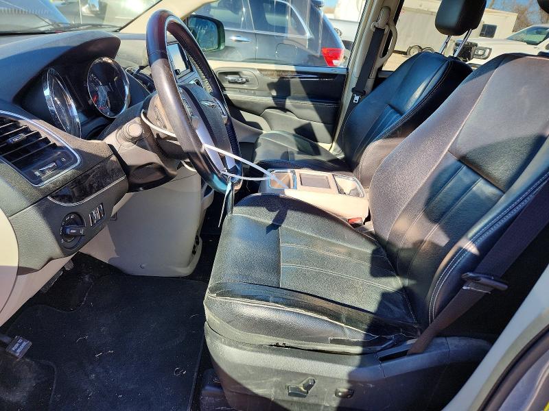 Photo 7 from auction – 2014 CHRYSLER TOWN & COU with VIN 2C4RC1BGXER229099