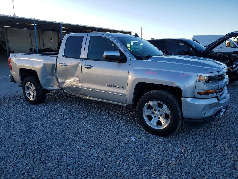 Photo 4 from auction – 2017 CHEVROLET SILVERADO with VIN 1GCVKREC3HZ129428