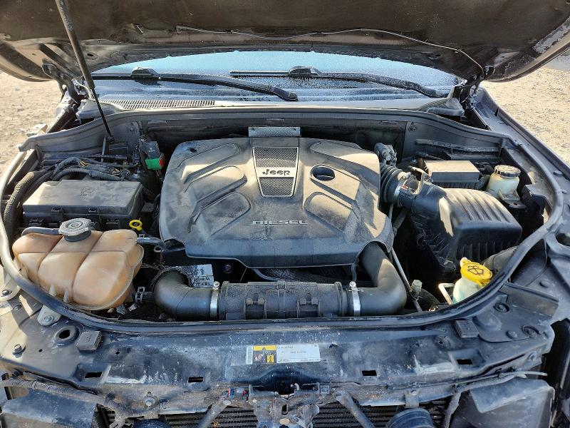 Photo 11 from auction – 2015 JEEP GRAND CHEROKEE with VIN 1C4RJFCM0FC197054