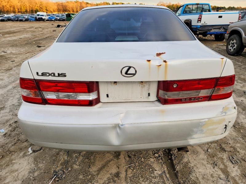 Photo 6 from auction – 2000 LEXUS ES 300 with VIN JT8BF28G1Y5093807