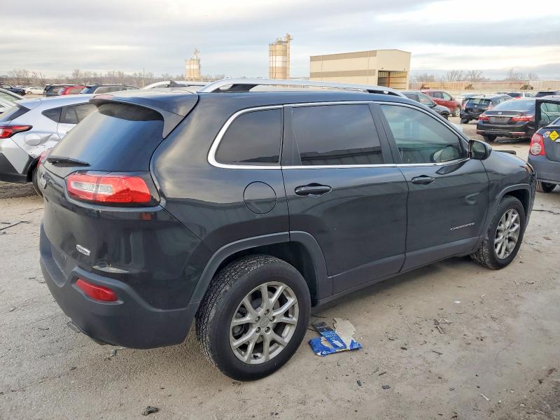 Photo 3 from auction – 2015 JEEP CHEROKEE with VIN 1C4PJLCS6FW670636