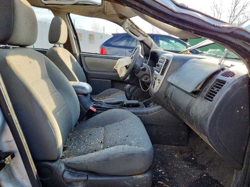 Photo 7 from auction – 2007 FORD ESCAPE XLT with VIN 1FMYU93187KB90754