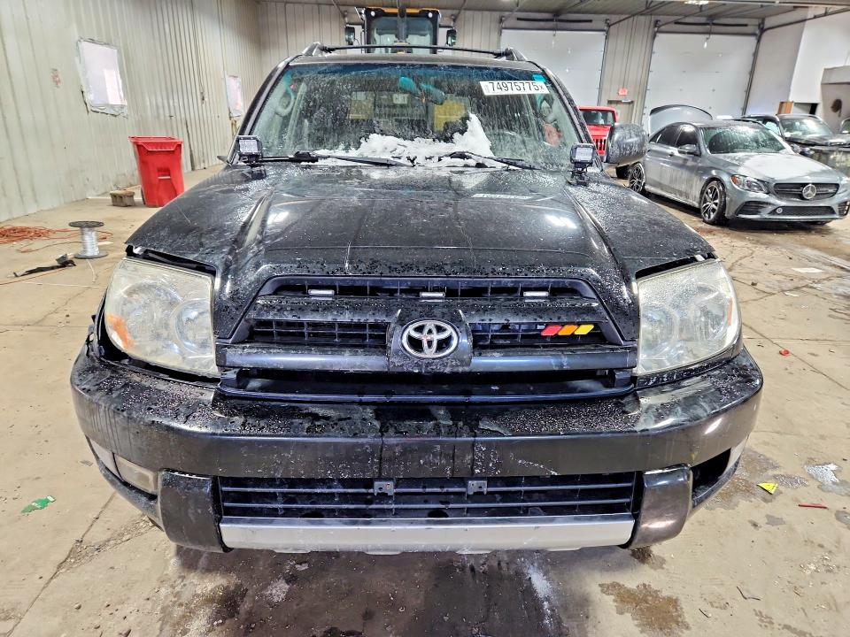 Photo 5 from auction – 2004 TOYOTA 4RUNNER SR with VIN JTEBU14R140046482
